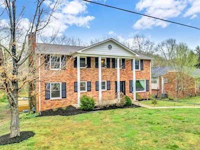 910 Neuhoff Ln Nashville, TN 37205