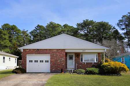 207 Cabrillo Blvd Toms River, NJ 08757