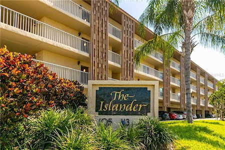 105 Island WAY #141 Clearwater, FL 33767