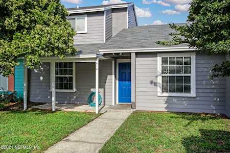612 Aquatic Dr Atlantic Beach, FL 32233