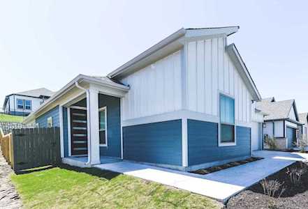 9621 Evening Canopy DR Manor, TX 78653