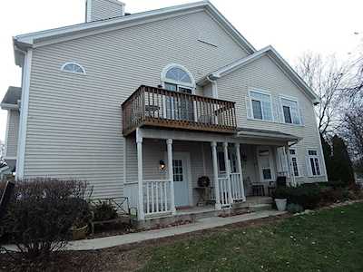 304 Nautical Way #D Elgin, IL 60123