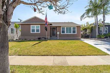 2902 Sandwood Street Lakewood, CA 90712