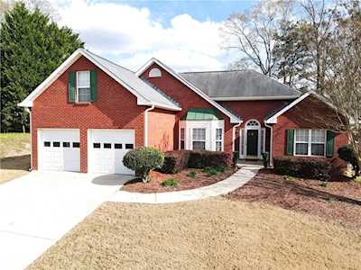 3639 Buttercup Ct Buford, GA 30519