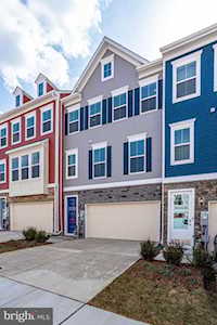 2545 Buckthorn Dr Gambrills, MD 21054