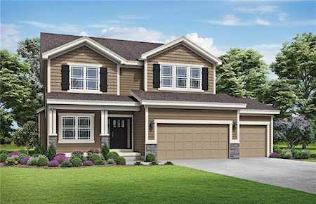 1622 Grandshire Dr Raymore, MO 64083