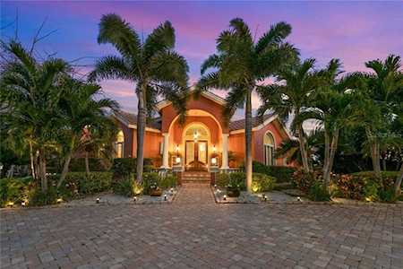 1405 Gulf Blvd Belleair Beach, FL 33786