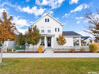 5254 W Burntside Ave South Jordan, UT 84009