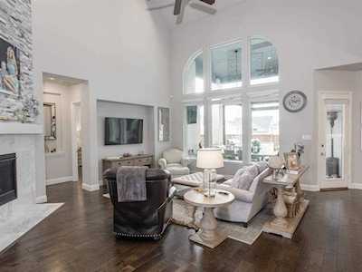 13821 Parkline Way Aledo, TX 76008