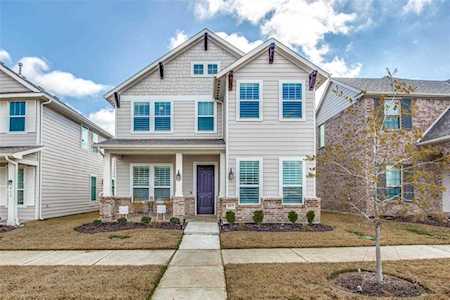 917 E Market Square Northlake, TX 76247