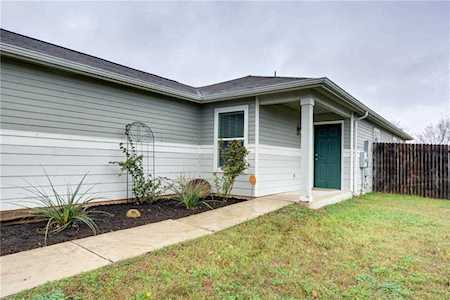 13316 Guarnere DR Del Valle, TX 78617