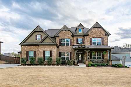 206 Birchin Dr Woodstock, GA 30188
