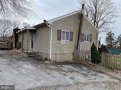 54 Old Oak Lane Harpers Ferry, WV 25425