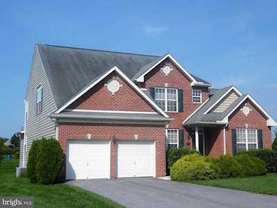18307 Berwick Terrace Hagerstown, MD 21740