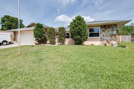 209 Earl St Tarpon Springs, FL 34689