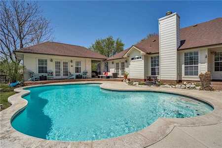 18609 Venture DR Point Venture, TX 78645