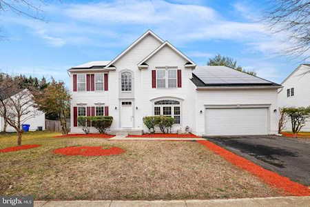 15806 Atlantis Dr Bowie, MD 20716