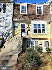 1462 Vineyard Ct Crofton, MD 21114