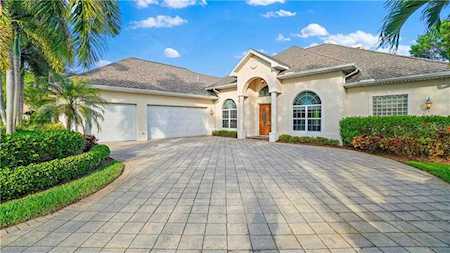 10213 Golden Eagle Dr Seminole, FL 33778
