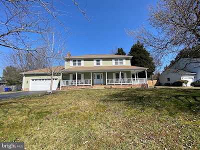 3224 Captain Dement Dr Waldorf, MD 20603