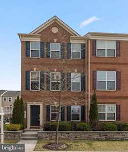 7822 Blue Stream Dr Elkridge, MD 21075