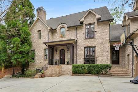 1194 Dawn View Ln NW Atlanta, GA 30327