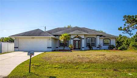 10423 Huntington Ave Englewood, FL 34224