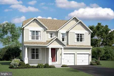 8 Jimmys St Mount Airy, MD 21771
