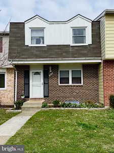 426 Ingram Ct Glen Burnie, MD 21061