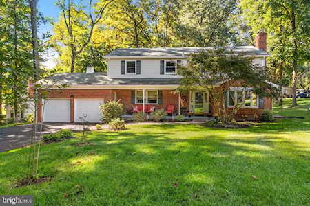 9839 Longview Dr Ellicott City, MD 21042