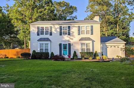 1906 Black Oak Ct Waldorf, MD 20601