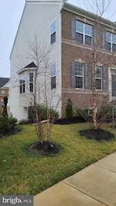 2111 Garden Grove Ln Bowie, MD 20721