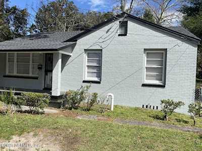8149 Lexington Dr Jacksonville, FL 32208
