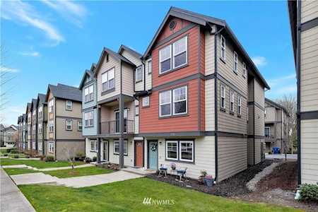 7120 Shinkle Place SW Seattle, WA 98106