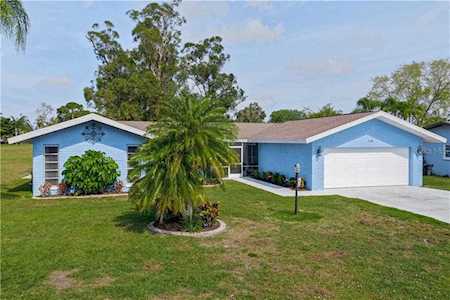 118 Caddy Rd Rotonda West, FL 33947