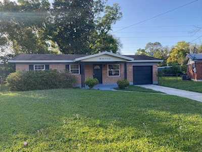 5875 Carver Pines Ct Jacksonville, FL 32219