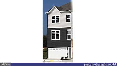 2065 Hinshaw Dr Odenton, MD 21113