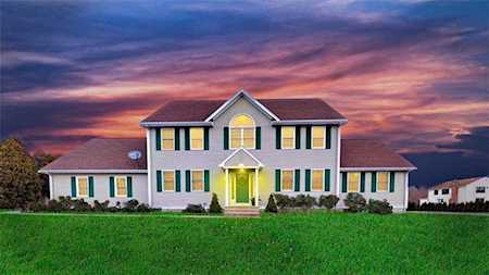 2 Winsor Ct Lincoln, RI 02865