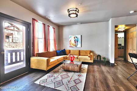 8381 Meadowview Ct Park City, UT 84098