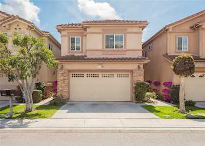 5942 Cypress Point Ave Long Beach, CA 90808