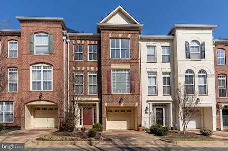 5011 Barbour Dr Alexandria, VA 22304