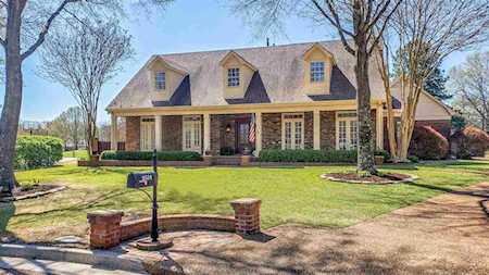 2534 Brotherwood Cv Collierville, TN 38017