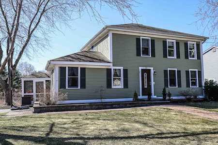 58 Surrey Ln Manchester, NH 03103