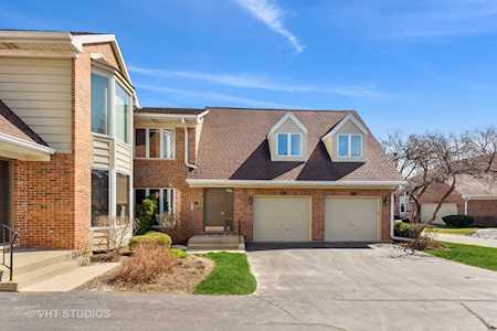 1661 N Belmont Ct #A5 Arlington Heights, IL 60004