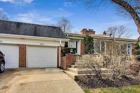 2611 E Garden Walk Dr Arlington Heights, IL 60004