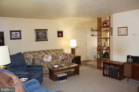 32 Thomas Rd Glen Burnie, MD 21060