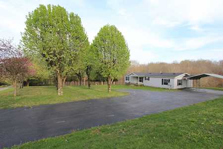 2888 Pleasant Grove Rd Westmoreland, TN 37186