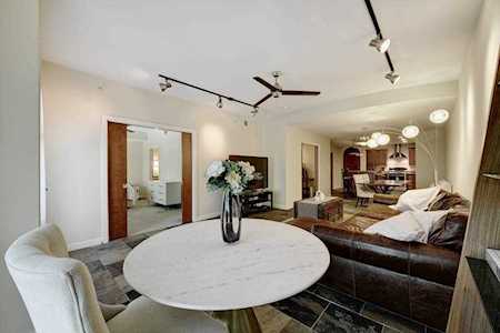 1812 West Ave #306 Austin, TX 78701