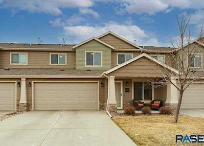 2905 E Indigo Pl Sioux Falls, SD 57108