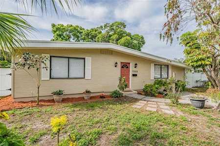 7500 10th Ave N St Petersburg, FL 33710